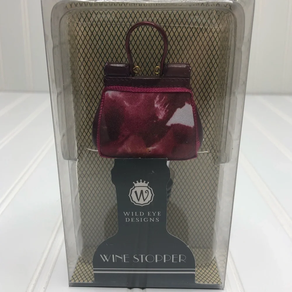 Wild Eye Designs purse wine stopper